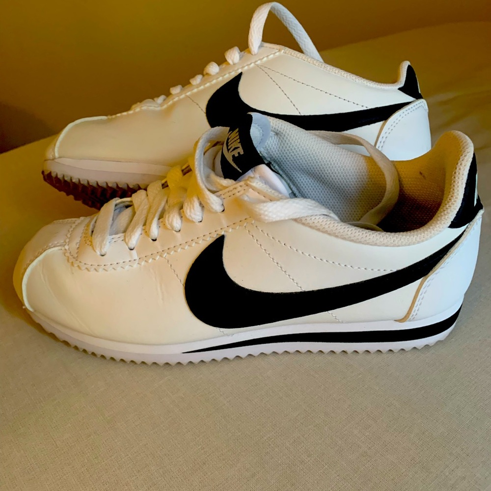 Nike, Size 5, Gym Shoes, Classic Nike